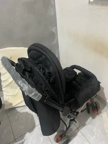 Carrinho de bebê para vender