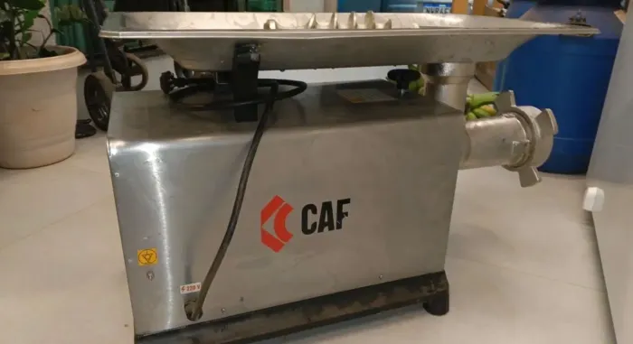 Máquina de moer / Moedor de carne CAF boca 98