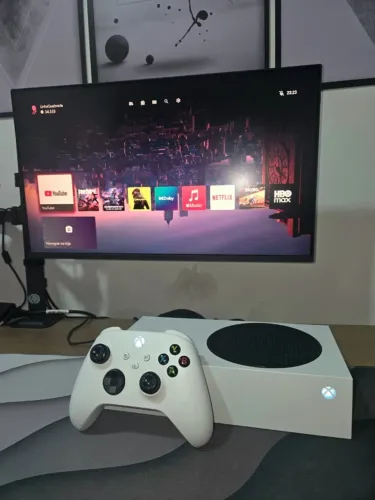 Xbox Series S 512GB - Usado em Excelente Estado