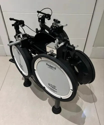 BATERIA ELETRÔNICA ROLAND TD-1KPX E AMPLIFICADOR PM-100 