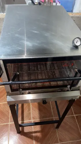 Forno de pizza a gás - ótimo estado