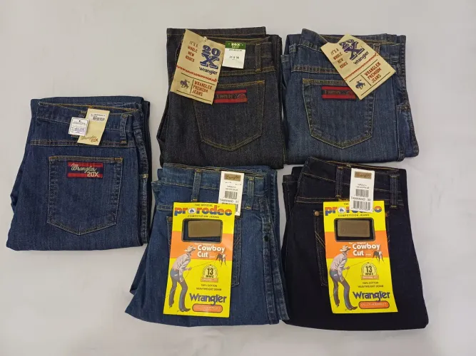 Calças 20X e Wrangler 