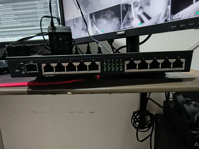 Mikrotik 4011