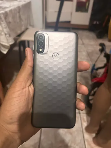 Celular Motorolla E20
