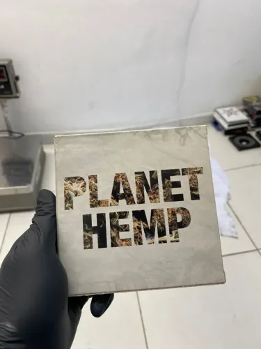 Box Planet Hemp 5 CDs + mini livro 