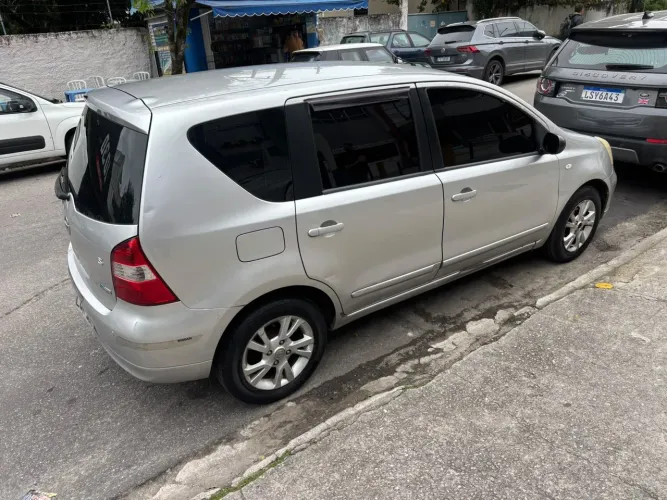 Nissan Livina S 1.8 16V Flex Fuel Aut. 2013