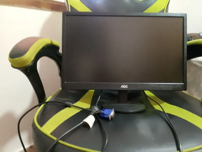  Monitor AOC 18,5" LED - Modelo e970Swnl