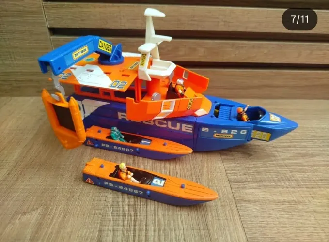 Miniatura Matchbox Mega-Rig Rescue Squad Speedboat 1997