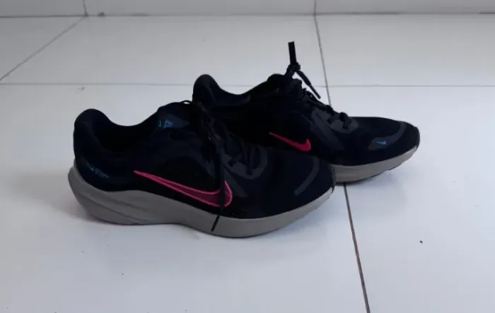Tênis Nike Quest 5 Original Preto/Rosa - Tam 40 