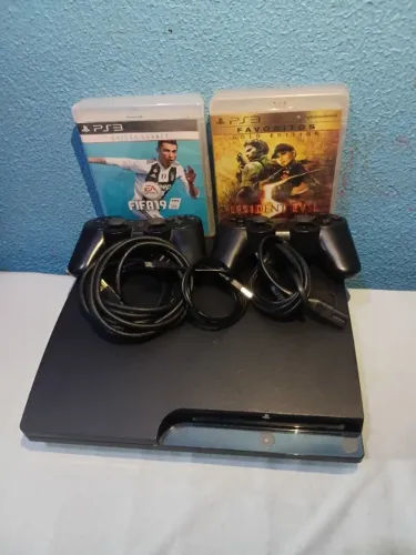 Videogame PS3 dois controles e quatro jogos