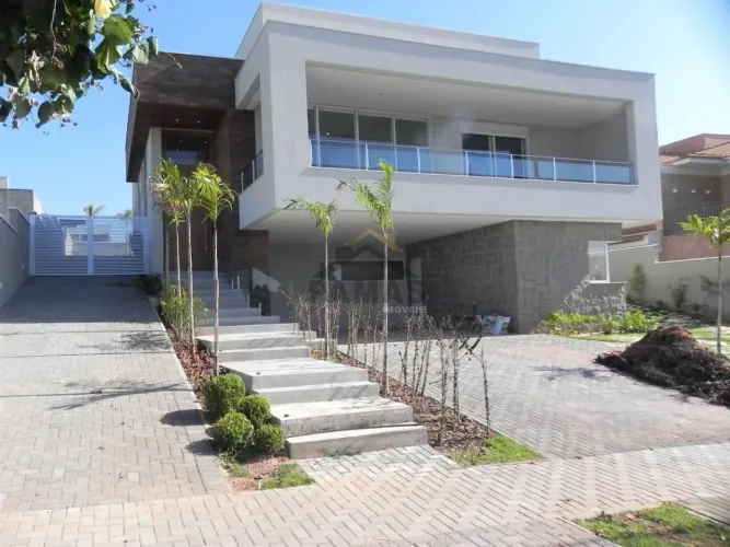 Casa térrea de luxo, para venda ou locação, no Condomínio Campo de Toscana em Vinhedo/SP.