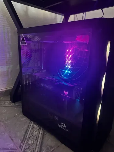 PC GAMER - 4070TI 12GB
