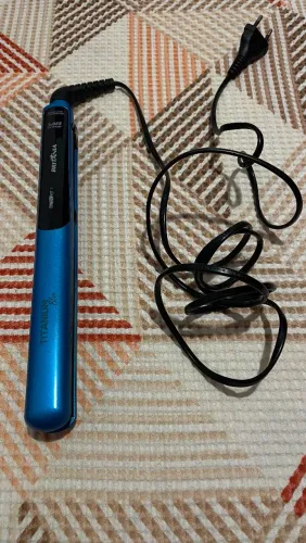 Prancha Britânia Cordão Giratório 220ºC Titanium Blue Bivolt