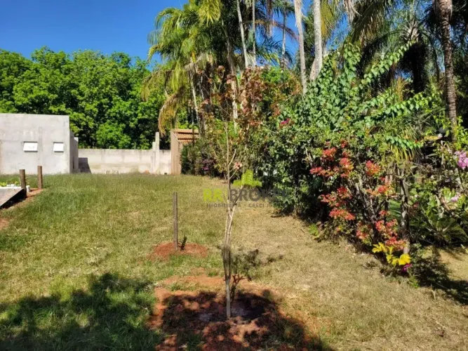 Terreno com construção, 600 m² por R$ 380.000 - Jacaranda - Adolfo/SP