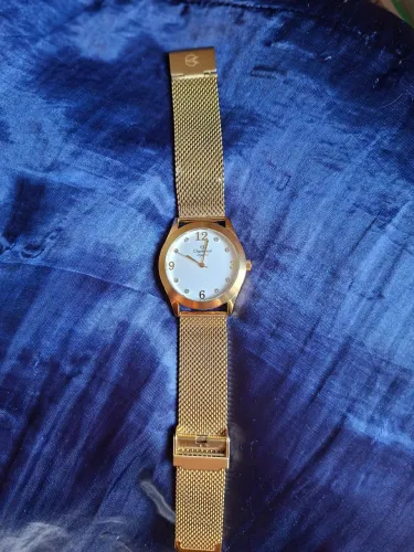 Relógio Champion Feminino Dourado Pulseira Mesh - Completo, Zerado