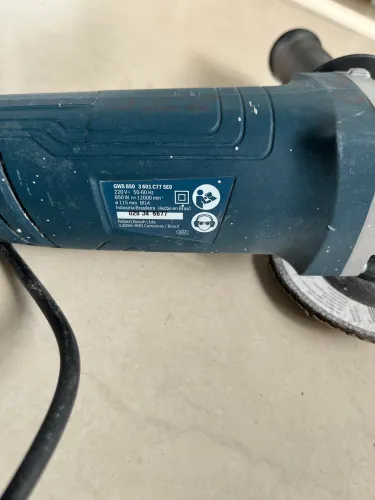 Esmerilhadeira Bosch 220v GWS 850 com 3 discos