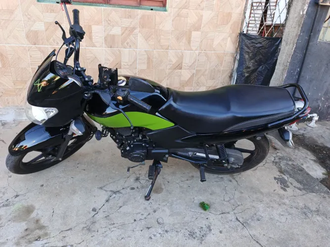 Vendo ou troca perfeito estado nova*