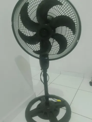 Ventilador de pé 