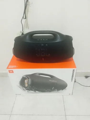 JBL Bombox 4