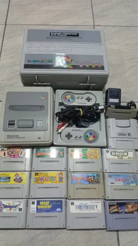 Super Famicom completo na maleta