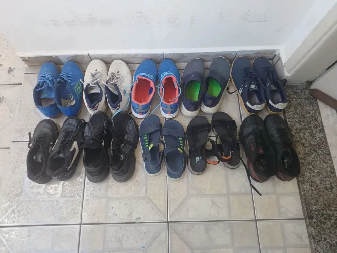 Lote de tênis e sandálias masculino 