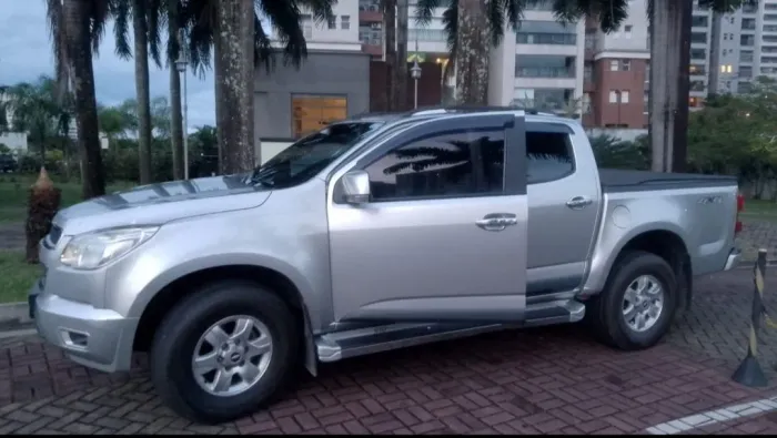 Chevrolet S10 Pick-up LT 2.8 TDI 4X4 CD Diesel AUT 2015