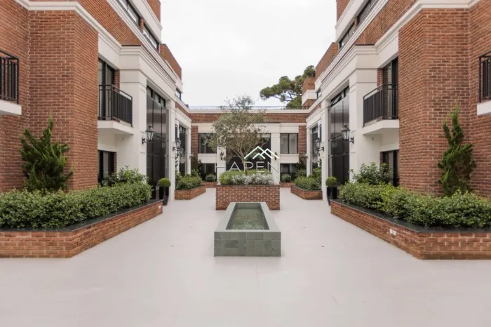 Casa em condomínio 3 suítes no bairro Ahú