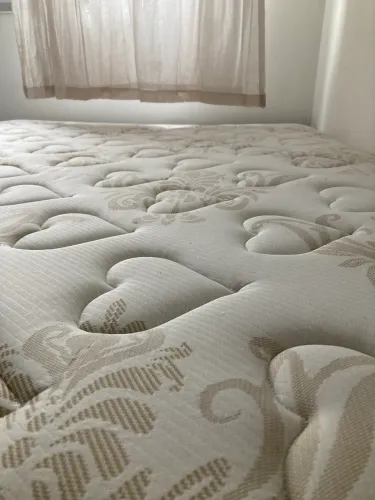  Cama box