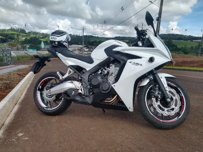 OPORTUNIDADE - CBR 650F