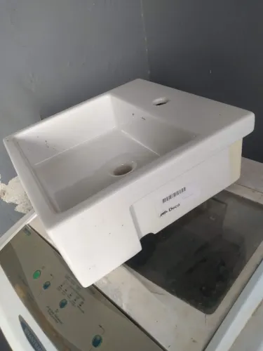 Vdo metais acabamento luxo DECA novos, nas caixasa