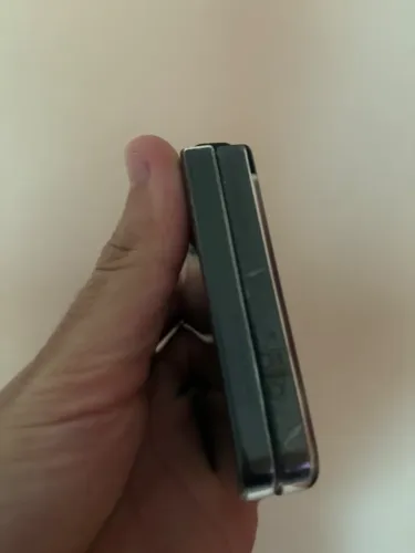 Z flip 7fe