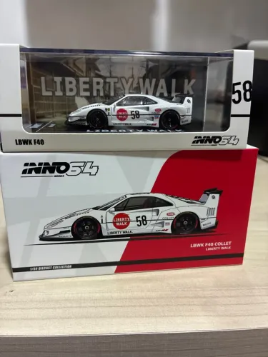 Inno 64 Ferrari F40 Liberty Walk