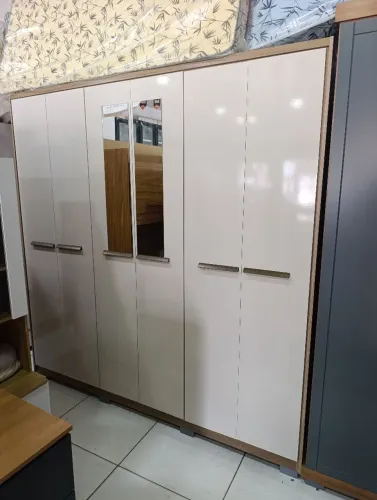 Guarda-Roupa 6 Portas 2,19m - R$ 1.749 - Entrega Rápida