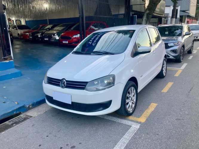 Volkswagen Fox 1.0 MI Total Flex 8V 5P 2012