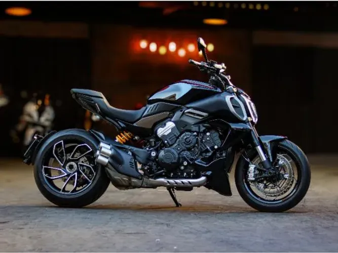 DUCATI DIAVEL V4 1158 1100 cc