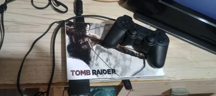 Playstation 2 personalizado rodando jogos no pen drive com 1 controle e 2 jogos