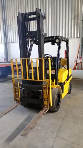 Empilhadeira 3,5 Ton. Yale 2012