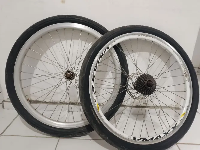 Vendo conjunto de pneus Kenda flame aro 29 original