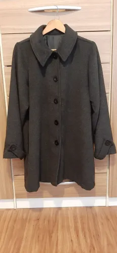 Casaco cinza M/G com bolsos laterais