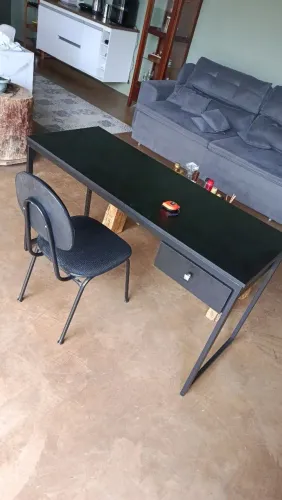 Mesa escritório+ cadeira
