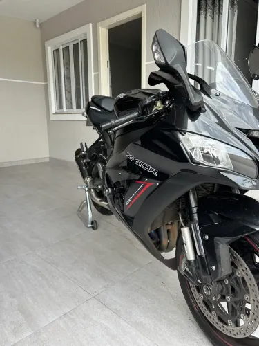 Motos Kawasaki Ninja Zx-10/ Zx-10r 1000cc em Londrina e região, PR