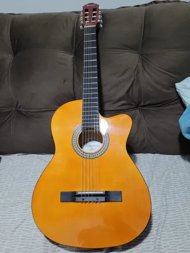 Vendo violão Giannini Elétrico acústico Novo.