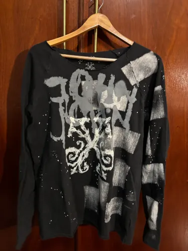 blusa preta de manga longa da marca john john