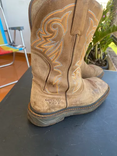 Bota Goyazes!