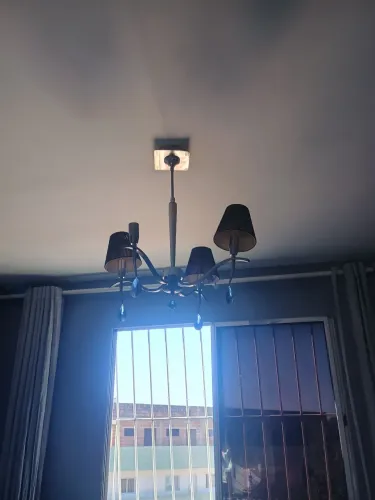 Vendo Lustre Pendente com Três cúpulas
