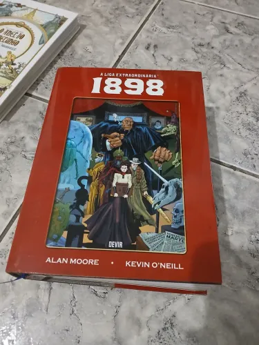 HQ Omnibus - A Liga Extraordinária 1898