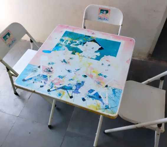 Conjunto Infantil Mesa e Cadeiras Pra Sair Hoje Medidas na Descrição