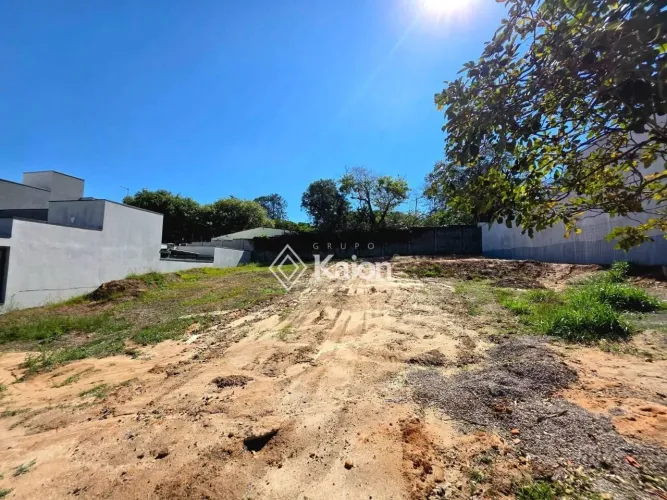 Terreno à venda no Residencial Piccolino em Salto (SP).
