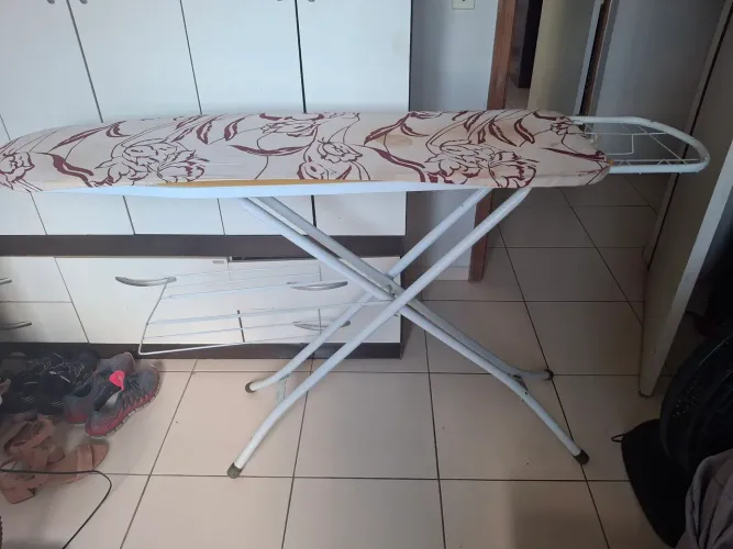 Tábua de passar roupa 