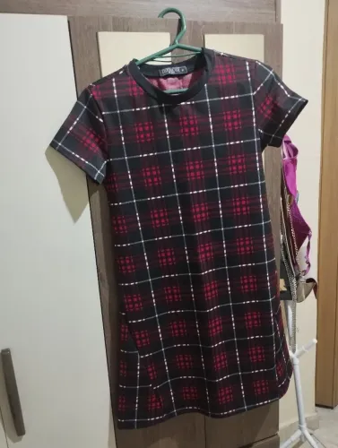 Vestido Listrado Vermelho